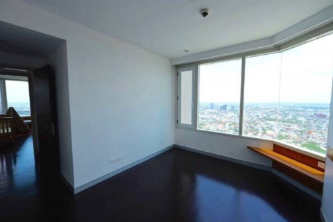 Кондоминиум с 2 спальнями в Кхлонг Сане, Бангкок, Таиланд № 159407 - фото 7