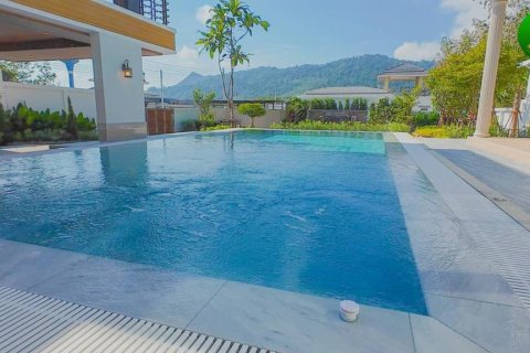 Villa in Krabi, Thailand 3 bedrooms № 154593 - photo 10