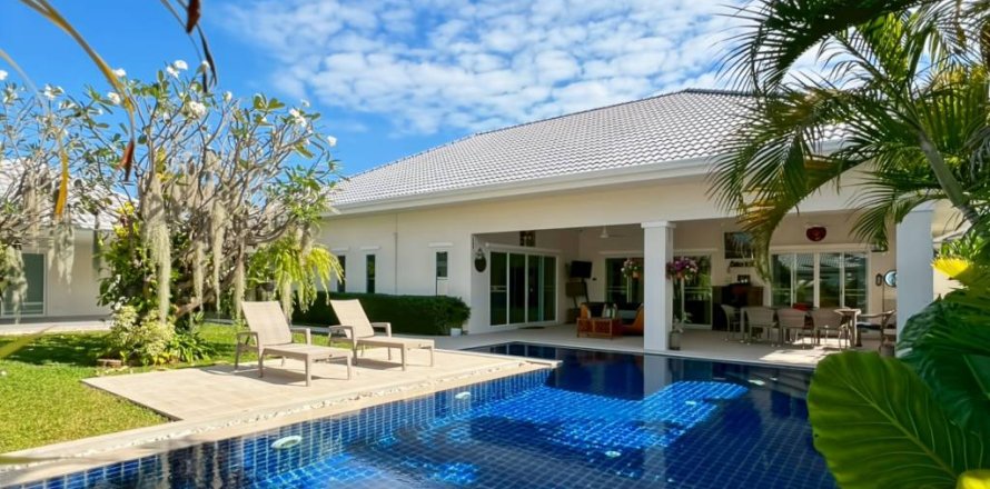 Вилла в Хуа Хине, Таиланд с 3 спальнями  № 154594