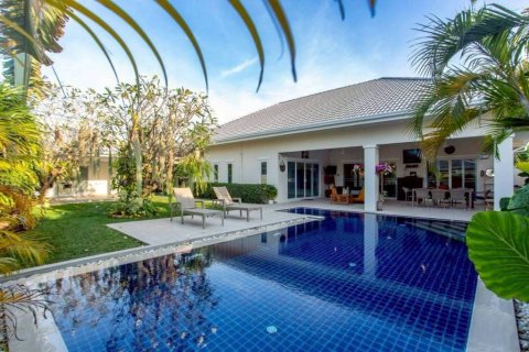 Villa in Hua Hin, Thailand 3 bedrooms № 154594