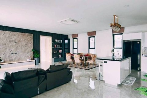 Villa in Pattaya, Thailand 3 bedrooms № 154590 - photo 4