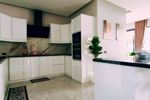 Villa in Pattaya, Thailand 3 bedrooms № 154590 - photo 6