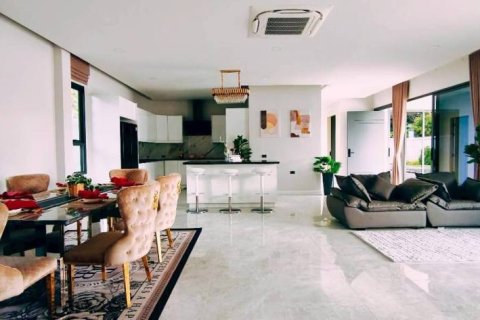 Villa in Pattaya, Thailand 3 bedrooms № 154590 - photo 3