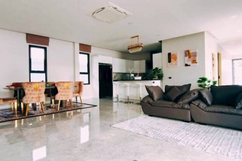 Villa in Pattaya, Thailand 3 bedrooms № 154590 - photo 2