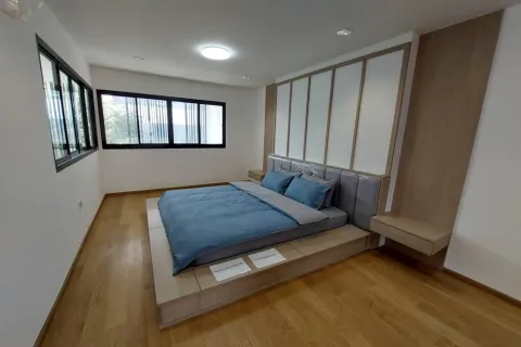 House in Watthana, Bangkok, Thailand 4 bedrooms № 164549 - photo 7