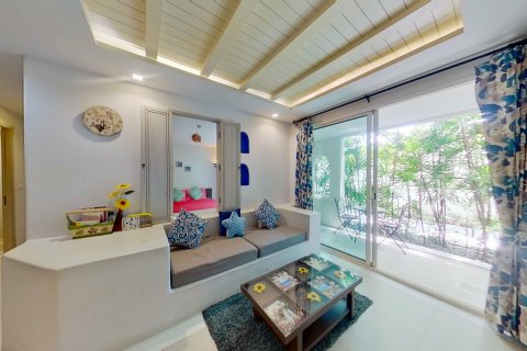 Кондоминиум с 2 спальнями в Хуа Хине, Таиланд № 136374 - фото 2