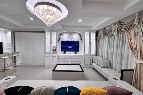 Таунхаус в Паттайе, Таиланд с 3 спальнями  № 136377 - фото 3