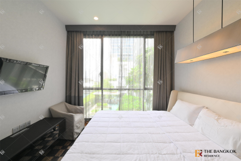 Condo in Bangkok, Thailand, 2 bedrooms  № 185873 - photo 2