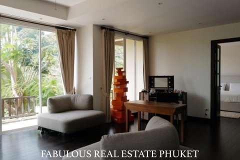 Villa in Kamala, Thailand 5 bedrooms № 179775 - photo 3