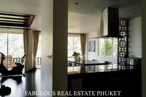 Villa in Kamala, Thailand 5 bedrooms № 179775 - photo 5