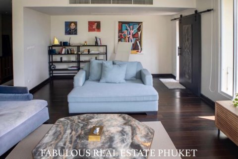 Villa in Kamala, Thailand 5 bedrooms № 179775 - photo 9