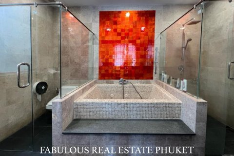 Villa in Kamala, Thailand 5 bedrooms № 179775 - photo 8