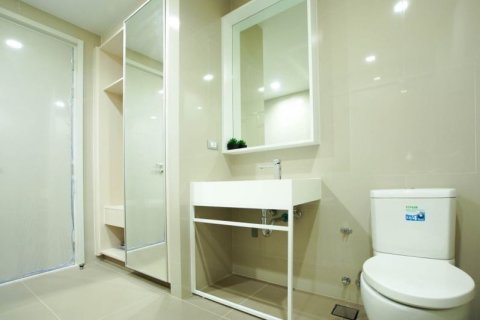 Studio dans le Condo à Pattaya, Thaïlande  № 161967 - photo 6