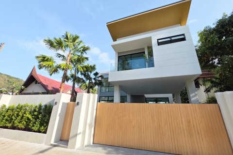 Villa in Phuket, Thailand 3 bedrooms № 161966