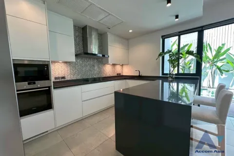Casa de 4 dormitorios en Watthana, Bangkok, Tailandia № 214324 - foto 4