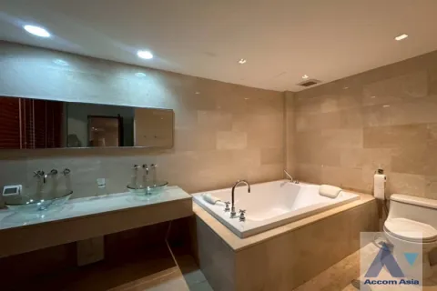 Condominio de 5 dormitorios en Khlong Toei, Bangkok, Tailandia № 214321 - foto 20