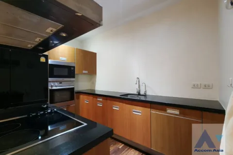 Condominio de 5 dormitorios en Khlong Toei, Bangkok, Tailandia № 214321 - foto 10