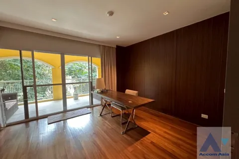 Condominio de 5 dormitorios en Khlong Toei, Bangkok, Tailandia № 214321 - foto 28
