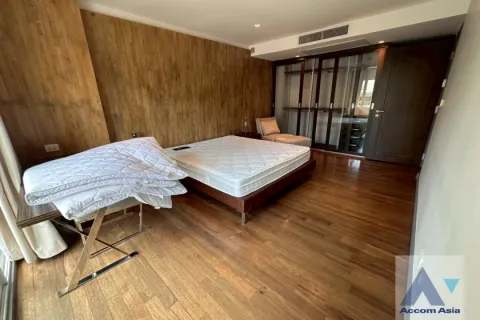 Condominio de 5 dormitorios en Khlong Toei, Bangkok, Tailandia № 214321 - foto 12