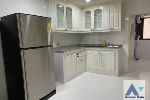 Condominio de 4 dormitorios en Watthana, Bangkok, Tailandia № 214322 - foto 6