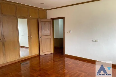 Condominio de 4 dormitorios en Watthana, Bangkok, Tailandia № 214322 - foto 5