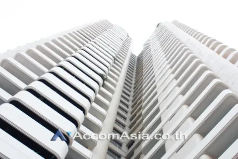 Condominio de 4 dormitorios en Watthana, Bangkok, Tailandia № 214322 - foto 18