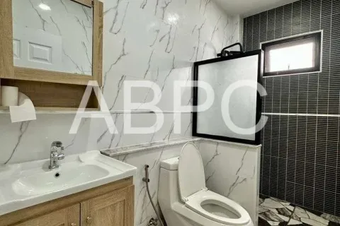 Casa de 3 dormitorios en Pattaya, Tailandia № 211899 - foto 4