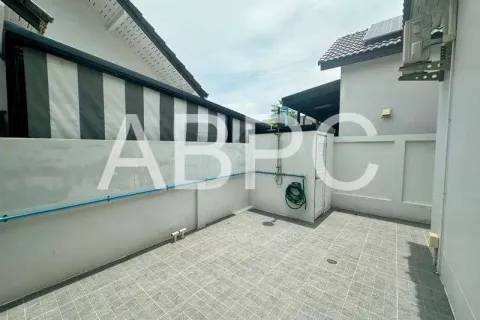 Casa de 3 dormitorios en Pattaya, Tailandia № 211899 - foto 6
