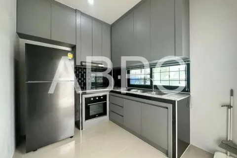 Casa de 3 dormitorios en Pattaya, Tailandia № 211899 - foto 10