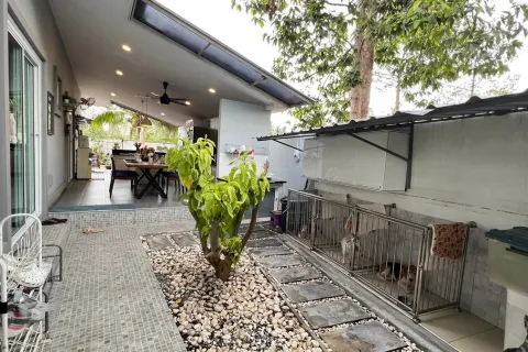 Casa de 3 dormitorios en Pattaya, Tailandia № 211900 - foto 16