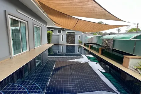 Casa de 3 dormitorios en Pattaya, Tailandia № 211900 - foto 18