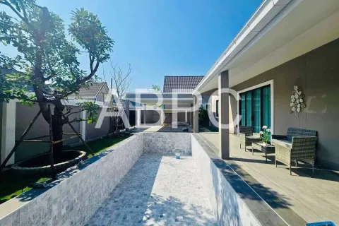 Casa de 3 dormitorios en Pattaya, Tailandia № 211902 - foto 9