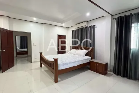 Casa de 3 dormitorios en Pattaya, Tailandia № 211897 - foto 10