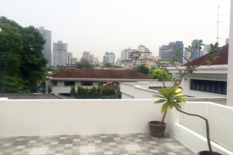 Townhouse in Bangkok, Thailand 3 bedrooms № 143469 - photo 9