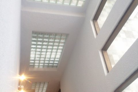 Townhouse in Bangkok, Thailand 3 bedrooms № 143469 - photo 8