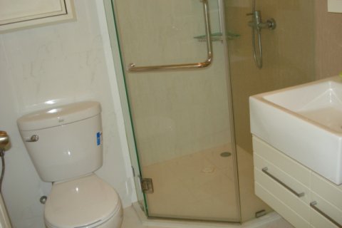 Кондоминиум с 2 спальнями в Бангкоке, Таиланд № 143467 - фото 10