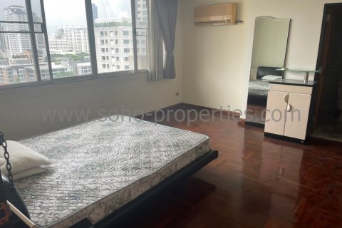 Condo à Bangkok, Thaïlande, 2 chambres  № 143470 - photo 8