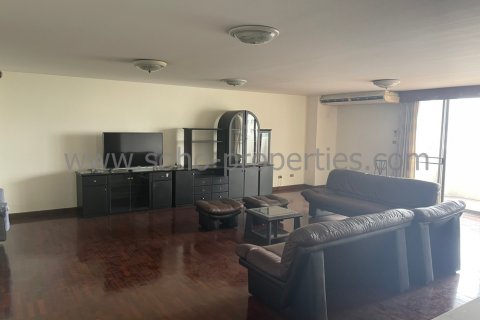 Condo à Bangkok, Thaïlande, 2 chambres  № 143470 - photo 1