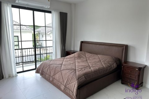 House in Mae Rim, Thailand 4 bedrooms № 179067 - photo 21