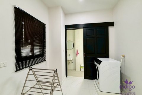 House in Mae Rim, Thailand 4 bedrooms № 179067 - photo 20