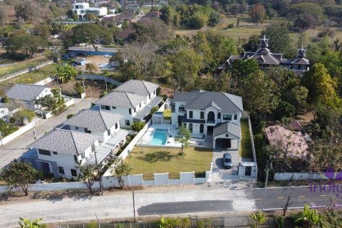 House in Mae Rim, Thailand 4 bedrooms № 179067