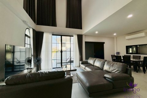House in Mae Rim, Thailand 4 bedrooms № 179067 - photo 5
