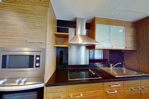 Condo à Pathum Wan, Bangkok, Thaïlande, 2 chambres № 163615 - photo 4