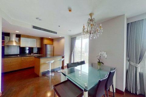 Condo à Pathum Wan, Bangkok, Thaïlande, 2 chambres № 163615 - photo 2