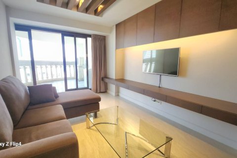 Кондоминиум с 2 спальнями в Банг Раке, Бангкок, Таиланд № 135404 - фото 1