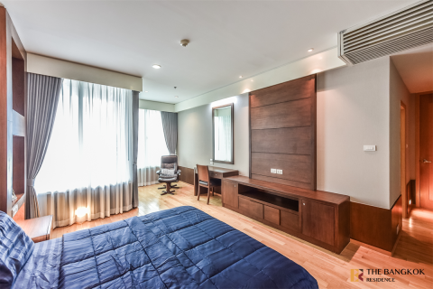 Condo in Bangkok, Thailand, 3 bedrooms № 184650 - photo 9
