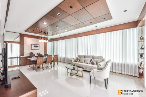 Condo in Bangkok, Thailand, 3 bedrooms № 184650 - photo 6