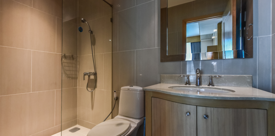 Condo à Bangkok, Thaïlande, 3 chambres № 184651