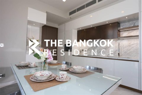 Condo in Bangkok, Thailand, 2 bedrooms  № 184501 - photo 6