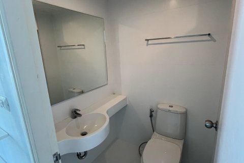 Condo in Pattaya, Thailand, 2 bedrooms  № 141360 - photo 4